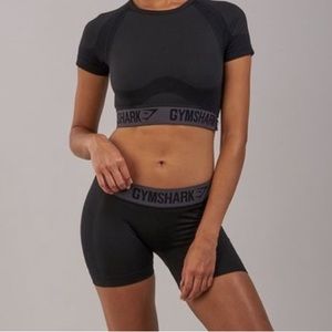 Gymshark flex crop top- Black/Charcoal, size medium